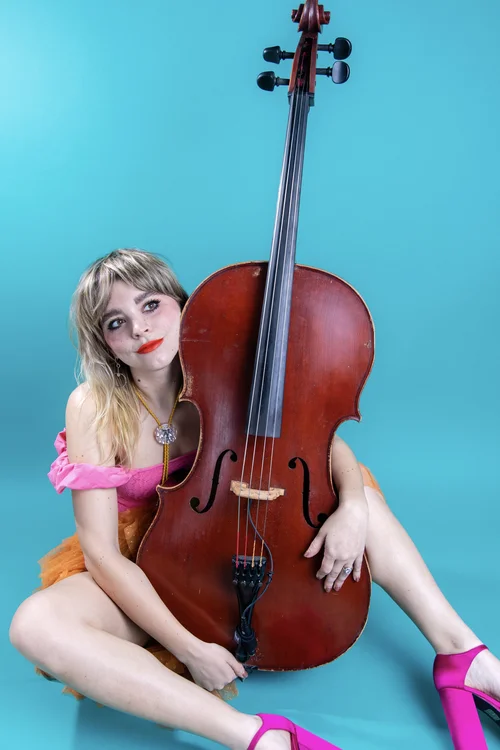 Sydney from Bandits on the Run